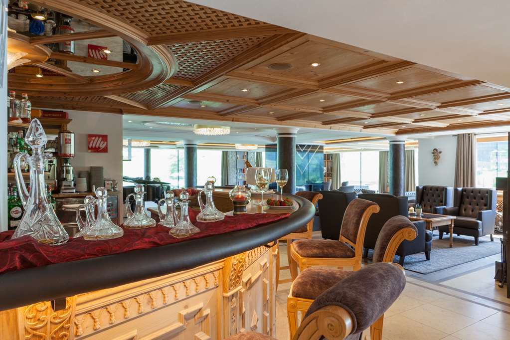 Og Granvara Relais And Spa Selva di Val Gardena Restaurant photo